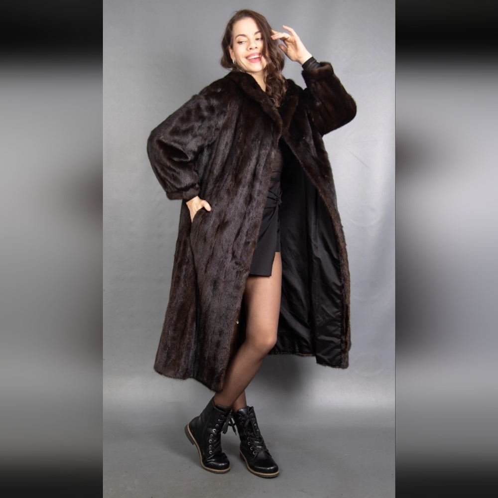 Saga Mink Luxurious Dark Brown Fur Coat Size 12